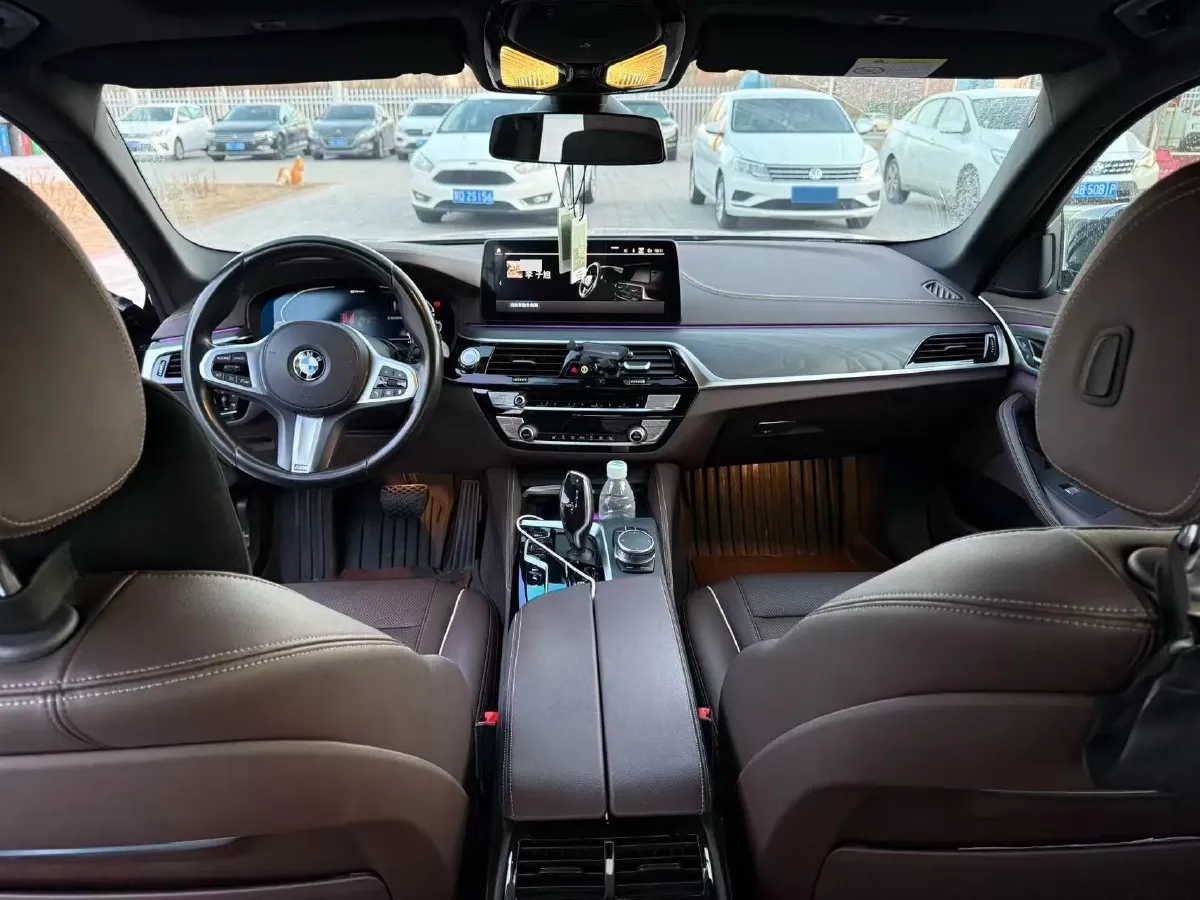 2021 BMW 5 Series 2.0T 184HP L4 8AT PHEV 17.7KWH,autocango,china used car exporter,china ev exporter,chinese used car exporter,chinese used ev exporter