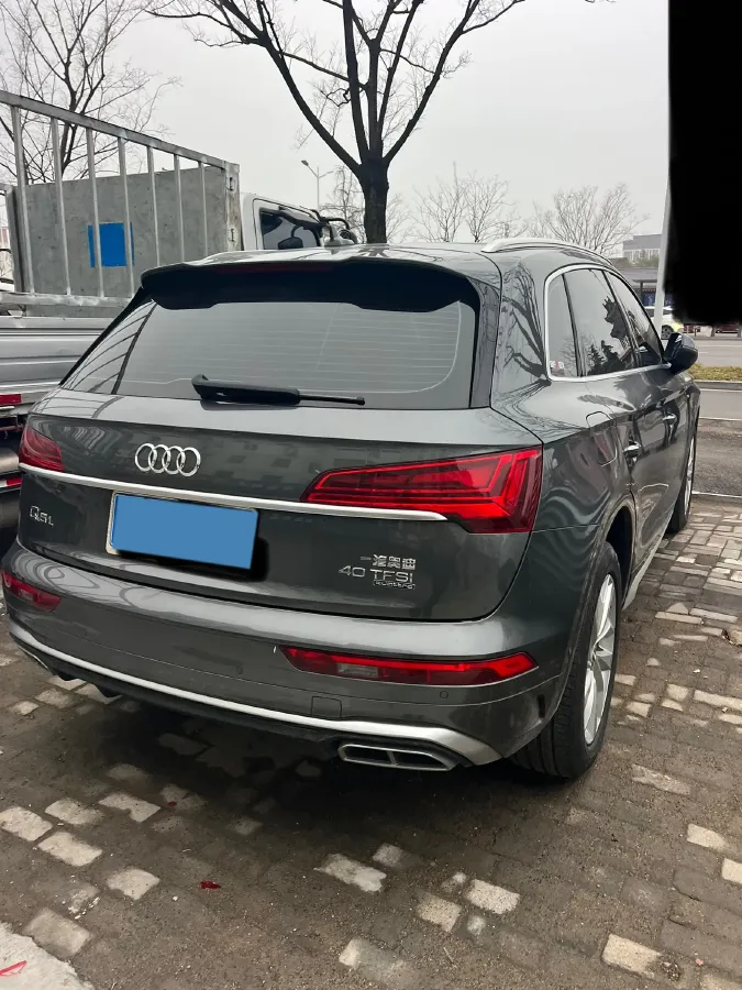 2021 Audi Q5L 2.0T 190HP L4 7DCT,autocango,china used car exporter,china ev exporter,chinese used car exporter,chinese used ev exporter