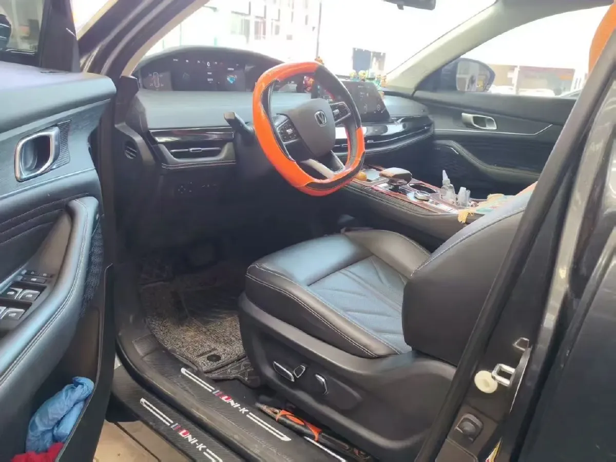 2023 ChangAn UNI-K 2.0T 233HP L4 8AT,autocango,china used car exporter,china ev exporter,chinese used car exporter,chinese used ev exporter