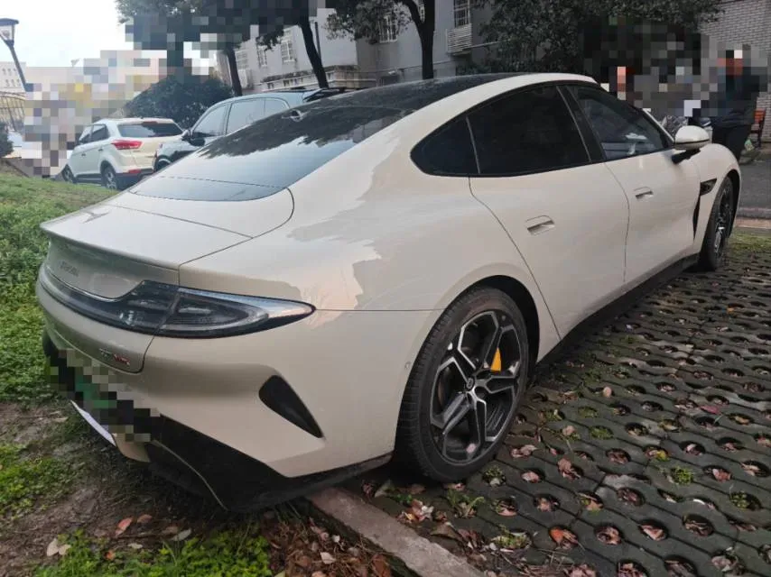 2024 MI SU7 BEV 101KWH,autocango,china used car exporter,china ev exporter,chinese used car exporter,chinese used ev exporter