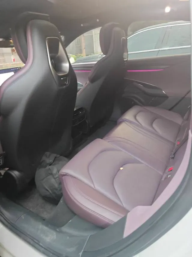 2024 MI SU7 BEV 101KWH,autocango,china used car exporter,china ev exporter,chinese used car exporter,chinese used ev exporter