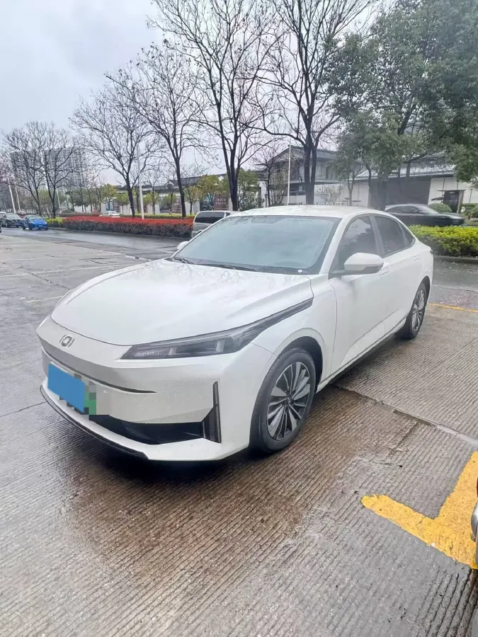 2024 ChangAn QiYuan A05 1.5L 110HP L4 E-CVT PHEV 9.07KWH,autocango,china used car exporter,china ev exporter,chinese used car exporter,chinese used ev exporter