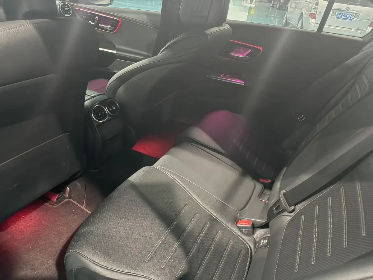 2023 Mercedes-Benz C Class 1.5T 170HP L4 9AT,autocango,china used car exporter,china ev exporter,chinese used car exporter,chinese used ev exporter