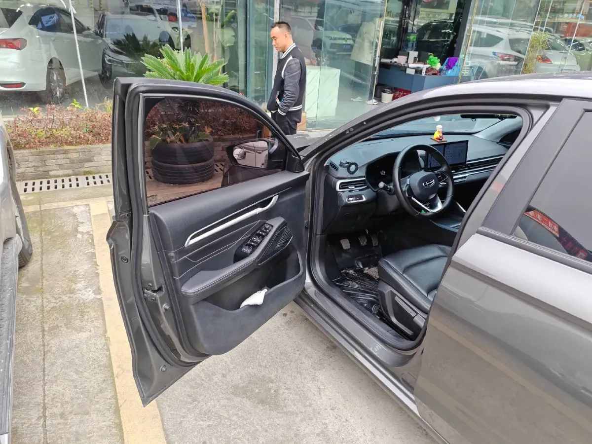 2023 Geely Emgrand 1.5L 127HP L4 5MT,autocango,china used car exporter,china ev exporter,chinese used car exporter,chinese used ev exporter