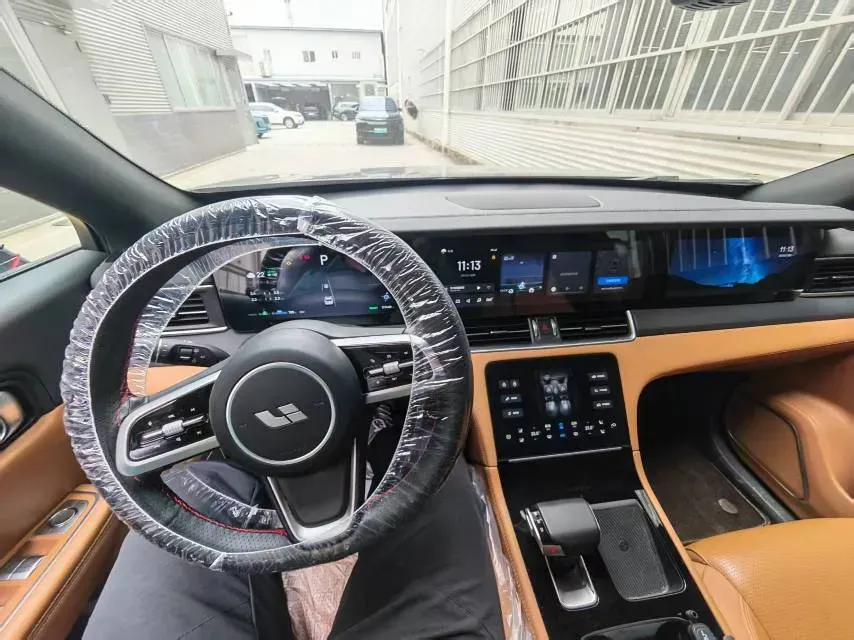 2021 Li ONE Range Extended 131HP REEV 40.5KWH,autocango,china used car exporter,china ev exporter,chinese used car exporter,chinese used ev exporter