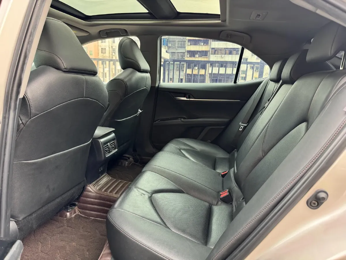2019 Toyota Camry 2.5L 209HP L4 8AT,autocango,china used car exporter,china ev exporter,chinese used car exporter,chinese used ev exporter