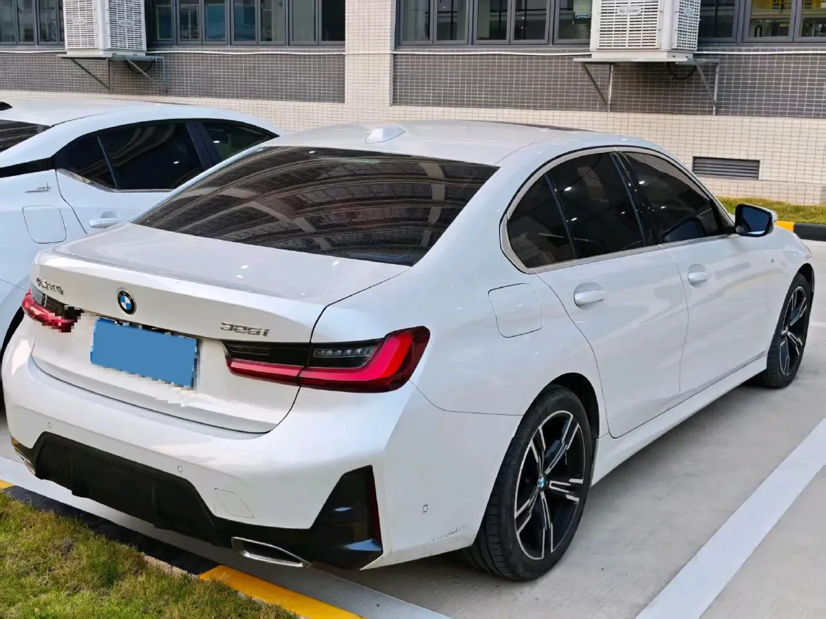 2024 BMW 3 Series 2.0T 184HP L4 8AT,autocango,china used car exporter,china ev exporter,chinese used car exporter,chinese used ev exporter