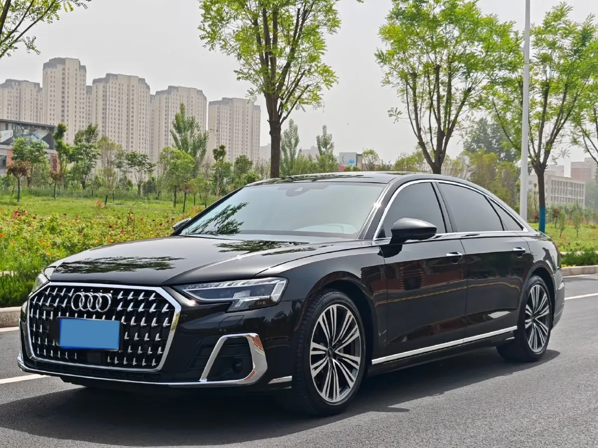 2024 Audi A8 2.0T 265HP L4 8AT,autocango,china used car exporter,china ev exporter,chinese used car exporter,chinese used ev exporter