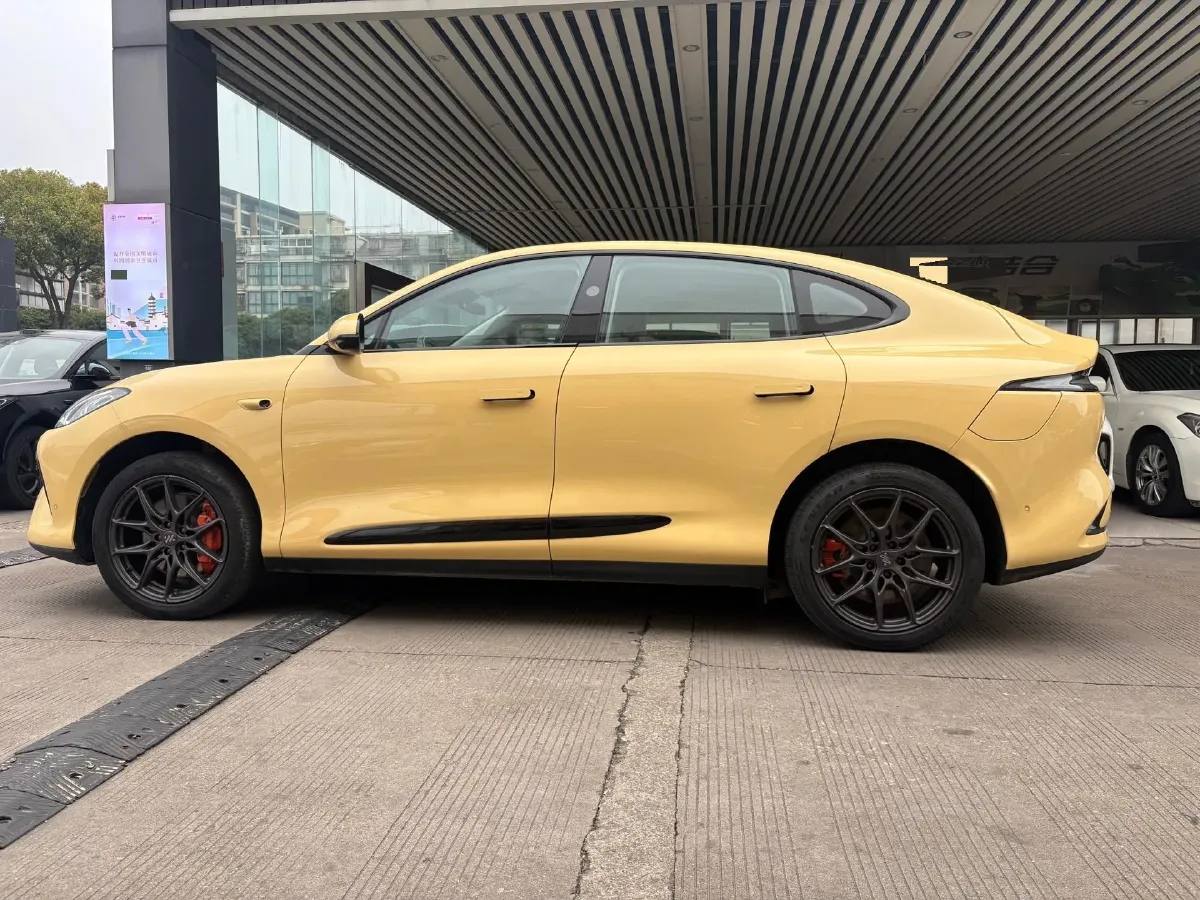 2023 IM LS6 BEV 71KWH,autocango,china used car exporter,china ev exporter,chinese used car exporter,chinese used ev exporter