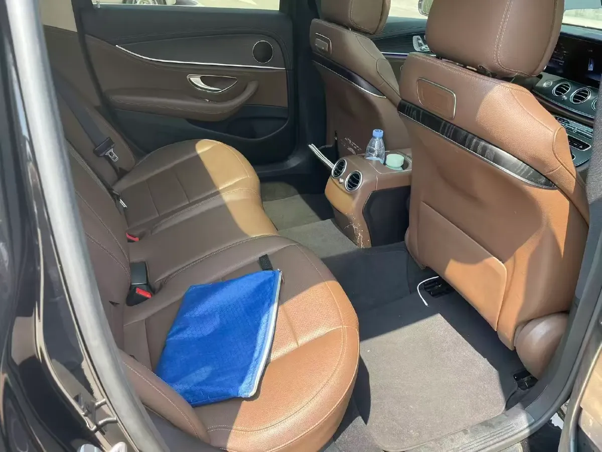 2020 Mercedes-Benz E Class 2.0T 258HP L4 9AT,autocango,china used car exporter,china ev exporter,chinese used car exporter,chinese used ev exporter