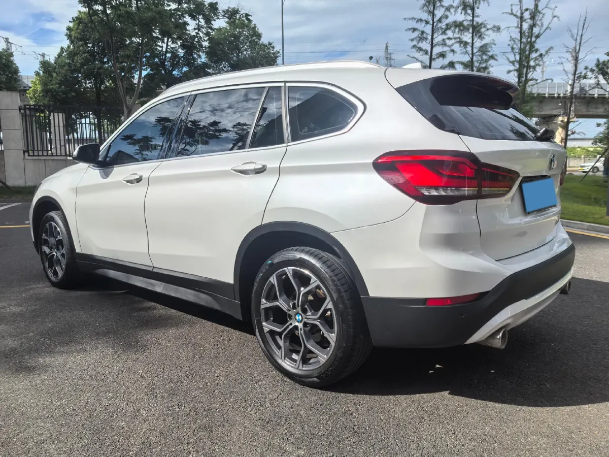 2021 BMW X1 2.0T 192HP L4 7DCT,autocango,china used car exporter,china ev exporter,chinese used car exporter,chinese used ev exporter