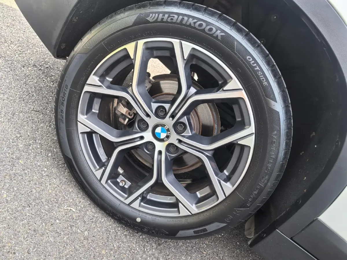 2021 BMW X1 2.0T 192HP L4 7DCT,autocango,china used car exporter,china ev exporter,chinese used car exporter,chinese used ev exporter