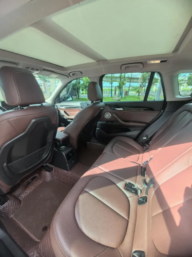 2021 BMW X1 2.0T 192HP L4 7DCT,autocango,china used car exporter,china ev exporter,chinese used car exporter,chinese used ev exporter