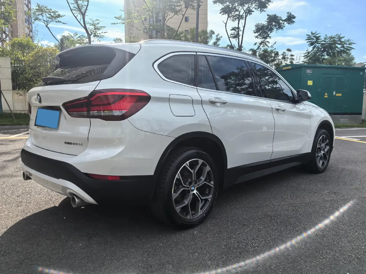 2021 BMW X1 2.0T 192HP L4 7DCT,autocango,china used car exporter,china ev exporter,chinese used car exporter,chinese used ev exporter