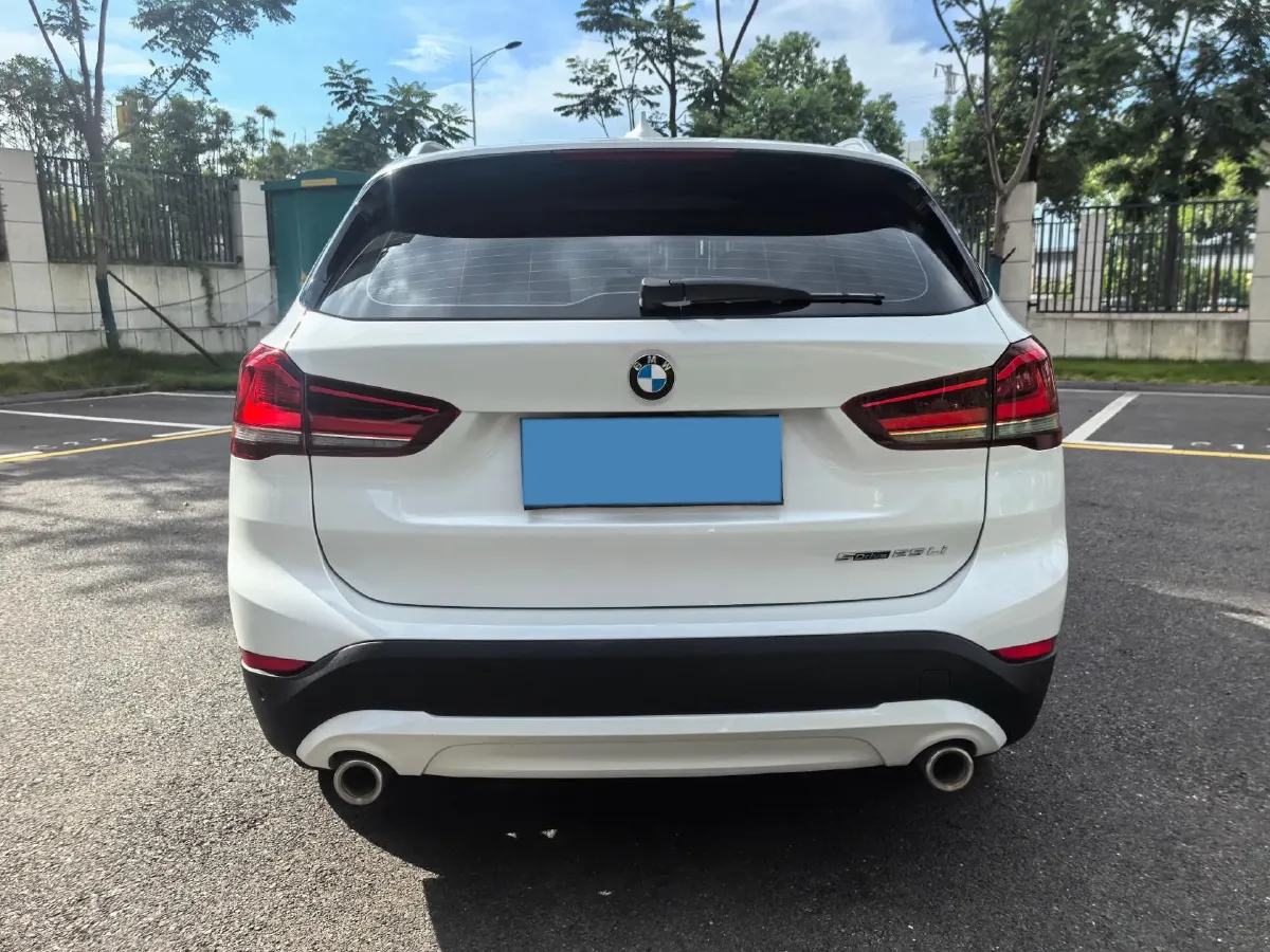 2021 BMW X1 2.0T 192HP L4 7DCT,autocango,china used car exporter,china ev exporter,chinese used car exporter,chinese used ev exporter