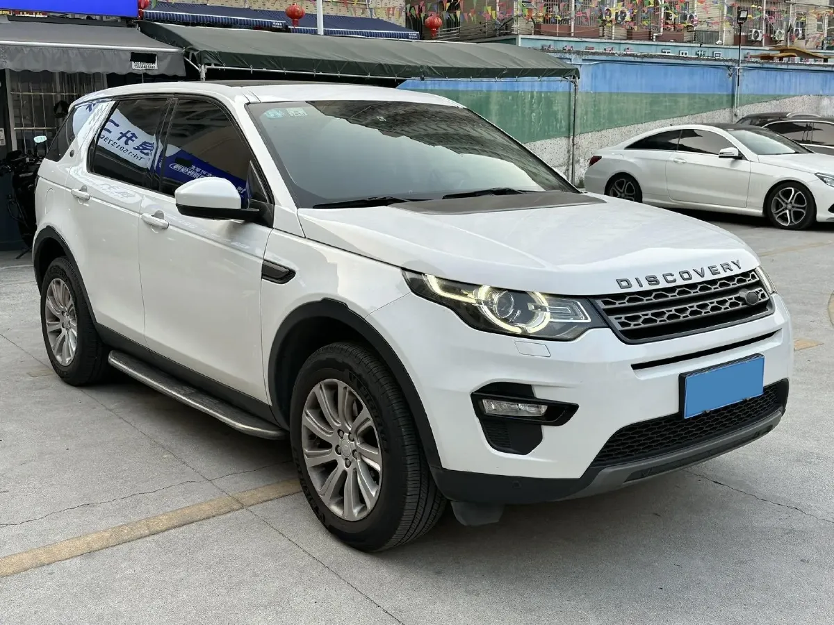 2018 Land Rover Discovery Sport 2.0T 241HP L4 9AT,autocango,china used car exporter,china ev exporter,chinese used car exporter,chinese used ev exporter