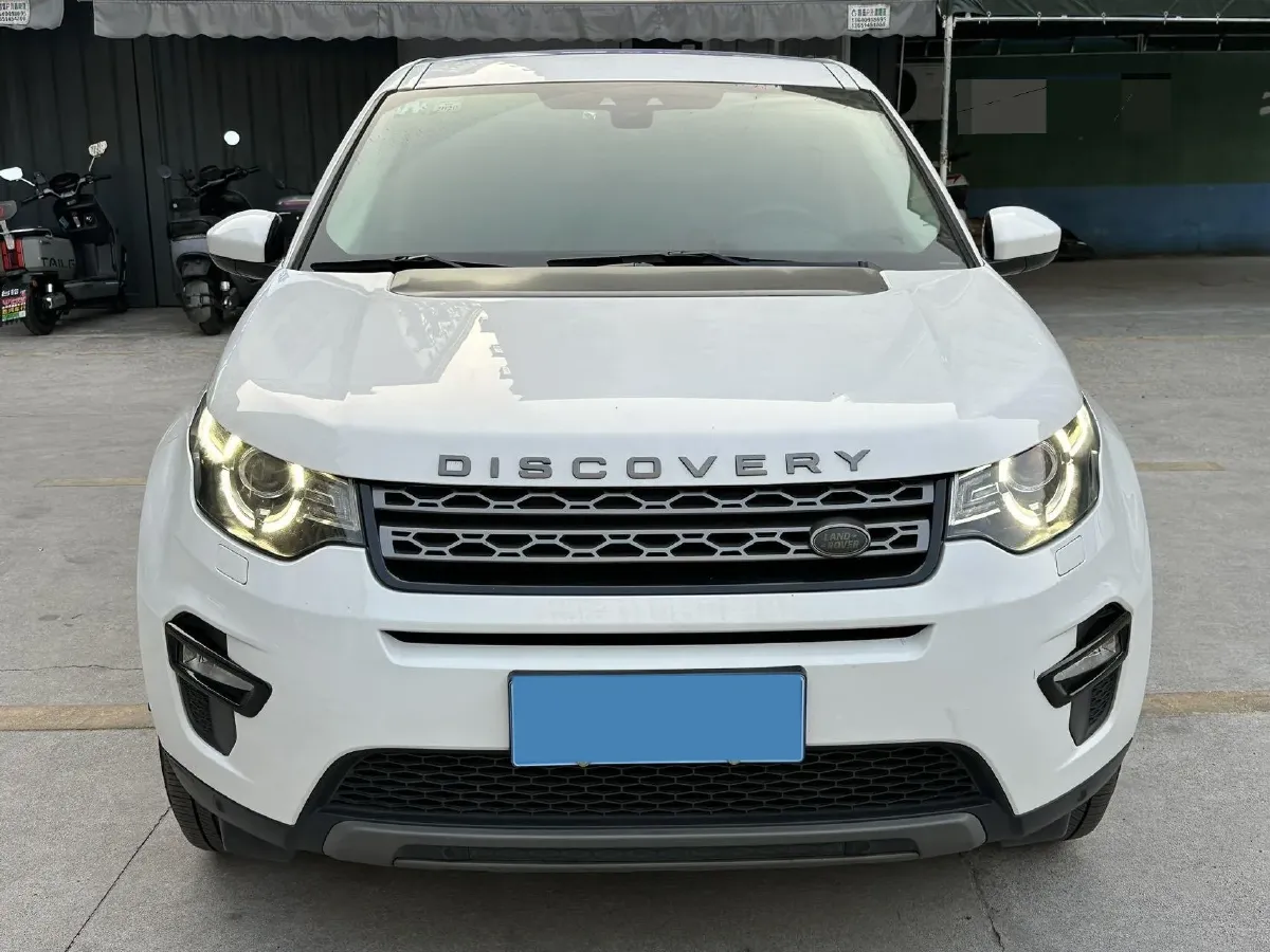 2018 Land Rover Discovery Sport 2.0T 241HP L4 9AT,autocango,china used car exporter,china ev exporter,chinese used car exporter,chinese used ev exporter