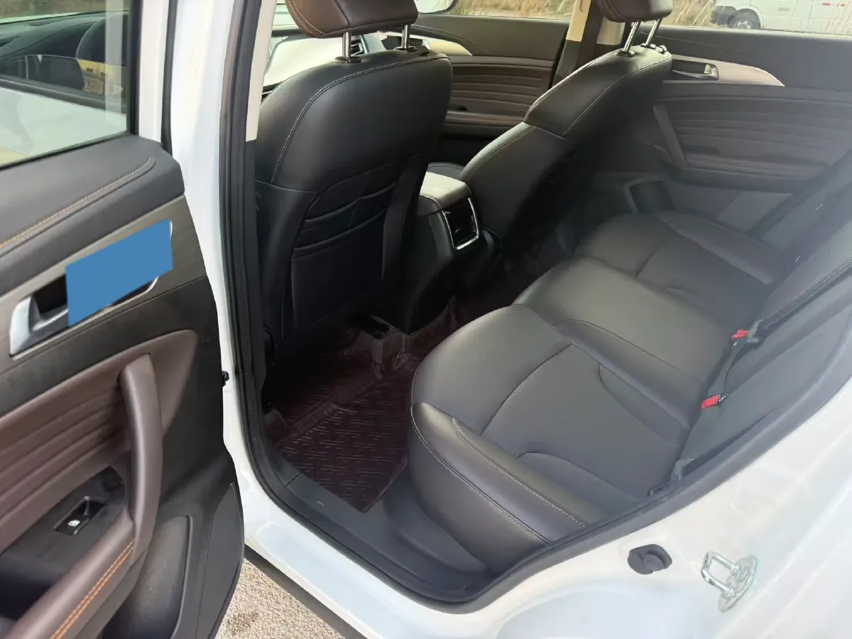 2018 ChangAn CS35 Plus 1.6L 128HP L4 6AT,autocango,china used car exporter,china ev exporter,chinese used car exporter,chinese used ev exporter