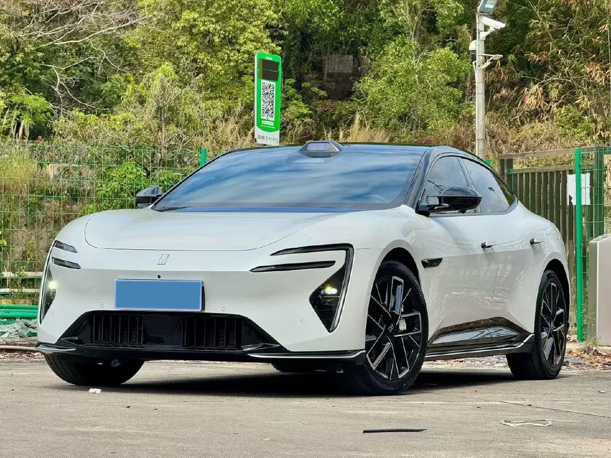 2025 Avatr 06 BEV,autocango,china used car exporter,china ev exporter,chinese used car exporter,chinese used ev exporter