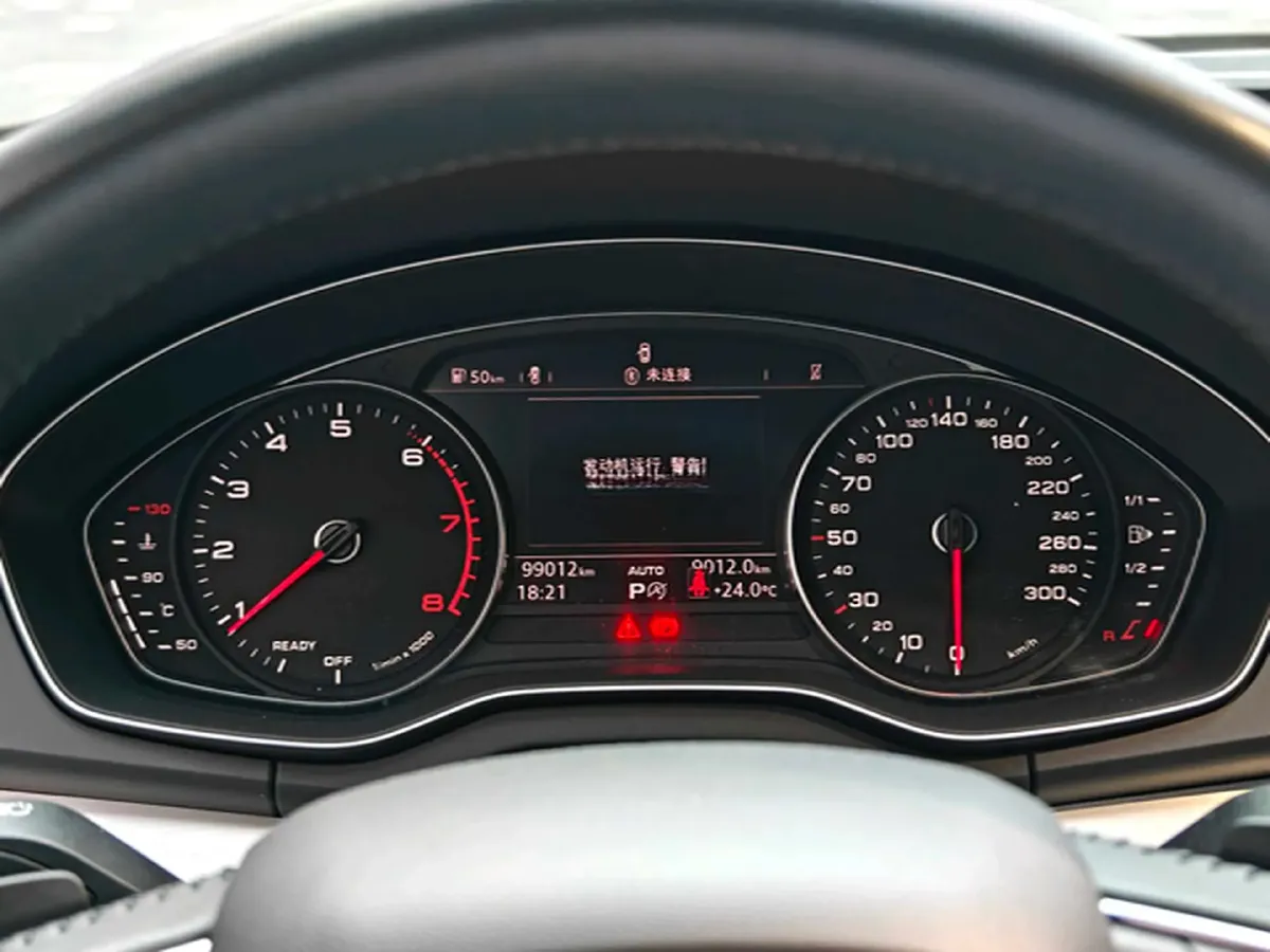 2020 Audi Q5L 2.0T 190HP L4 7DCT,autocango,china used car exporter,china ev exporter,chinese used car exporter,chinese used ev exporter