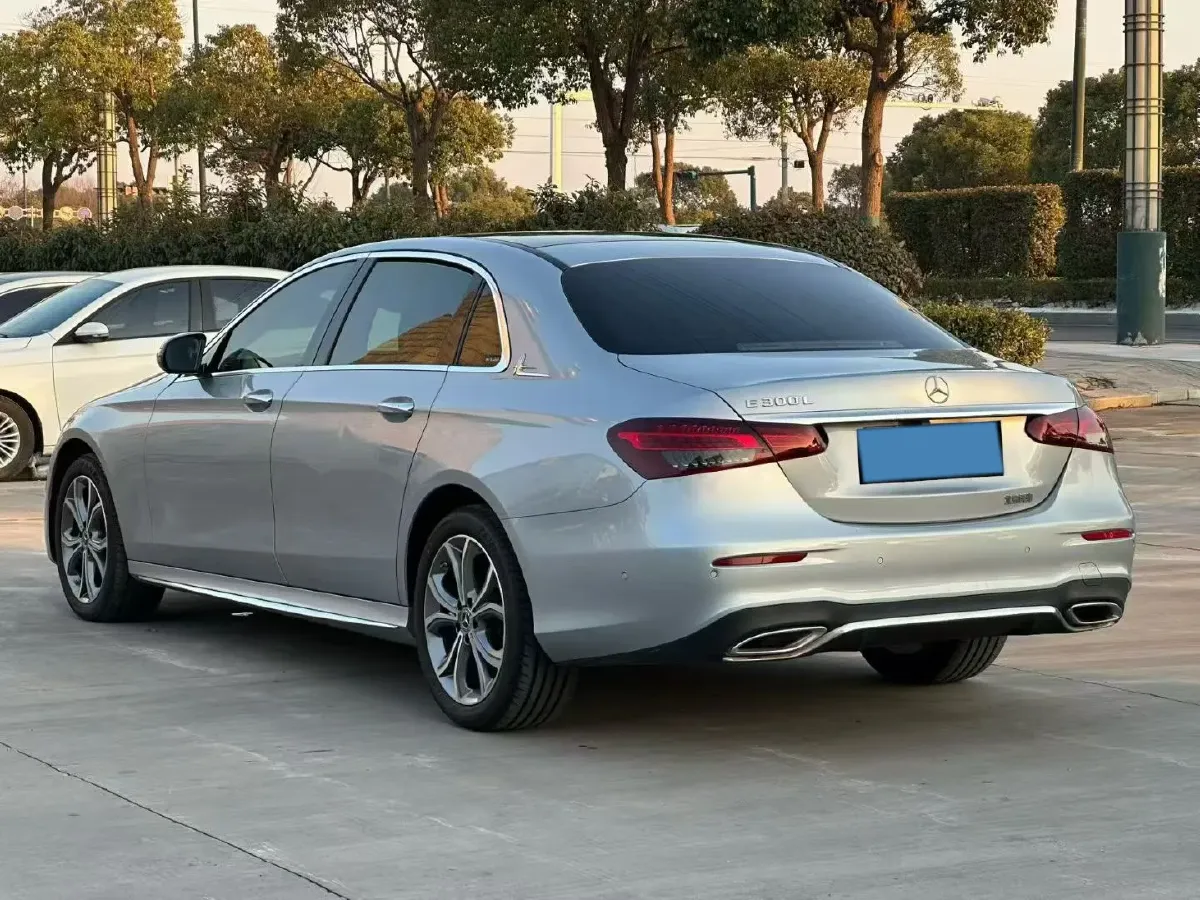 2021 Mercedes-Benz E Class 2.0T 258HP L4 9AT,autocango,china used car exporter,china ev exporter,chinese used car exporter,chinese used ev exporter