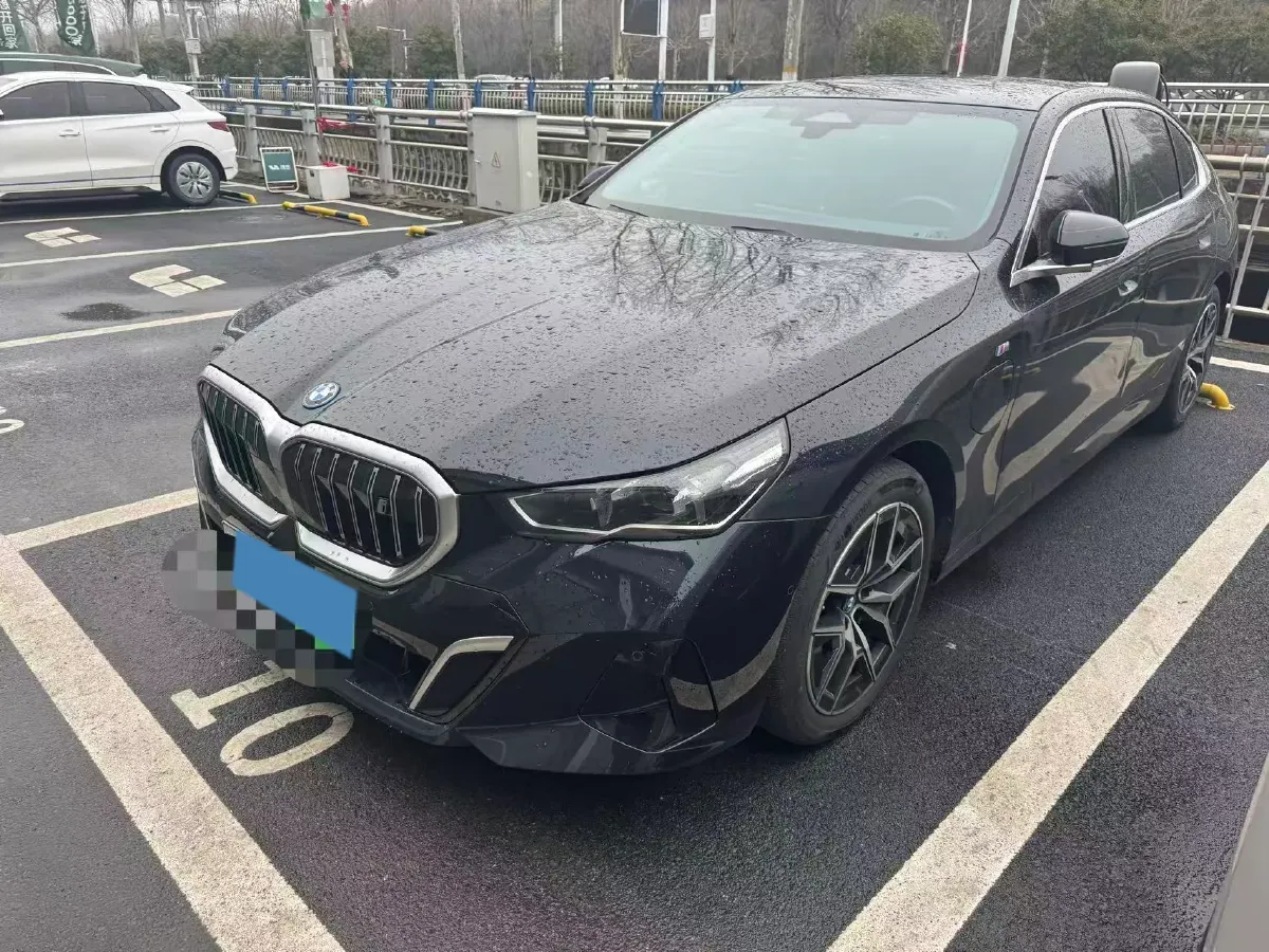 2024 BMW i5 BEV 79.05KWH,autocango,china used car exporter,china ev exporter,chinese used car exporter,chinese used ev exporter