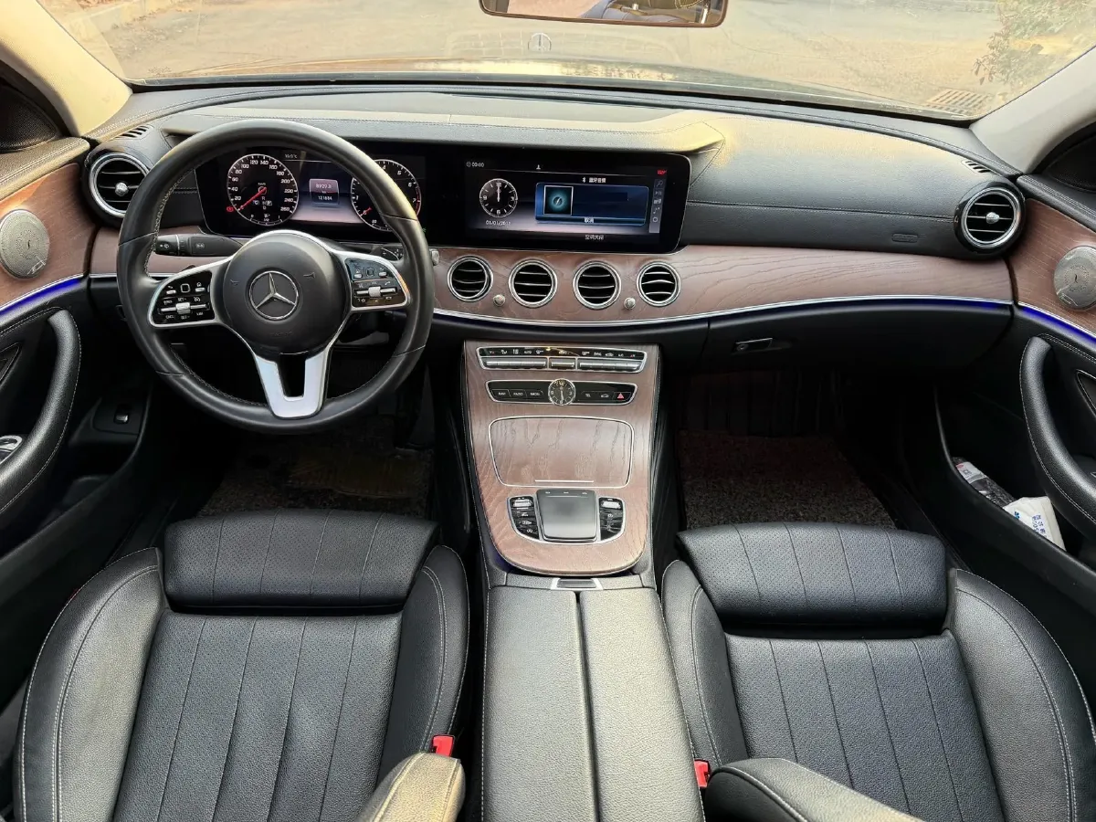 2020 Mercedes-Benz E Class 1.5T 184HP L4 9AT,autocango,china used car exporter,china ev exporter,chinese used car exporter,chinese used ev exporter