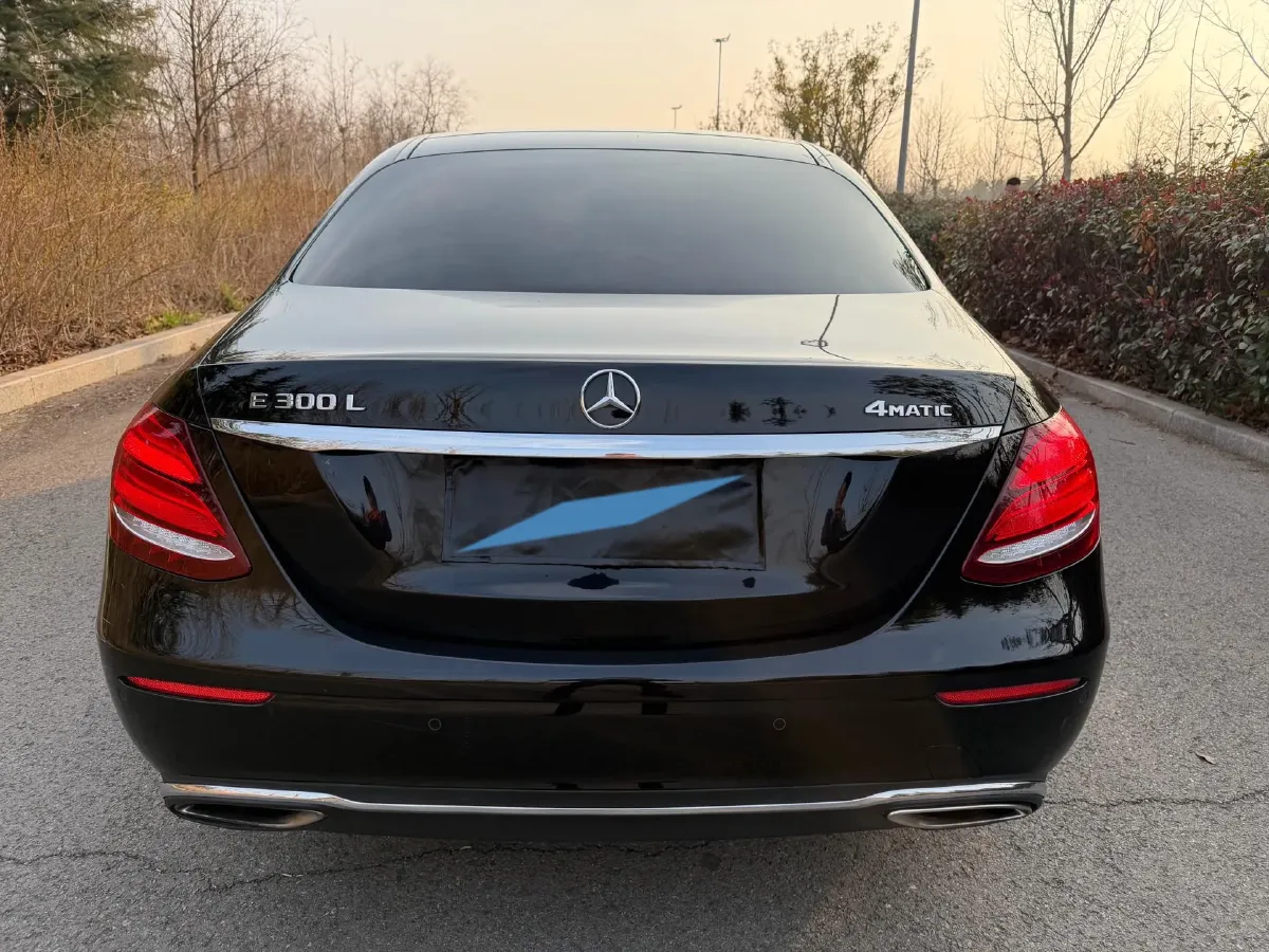 2020 Mercedes-Benz E Class 1.5T 184HP L4 9AT,autocango,china used car exporter,china ev exporter,chinese used car exporter,chinese used ev exporter
