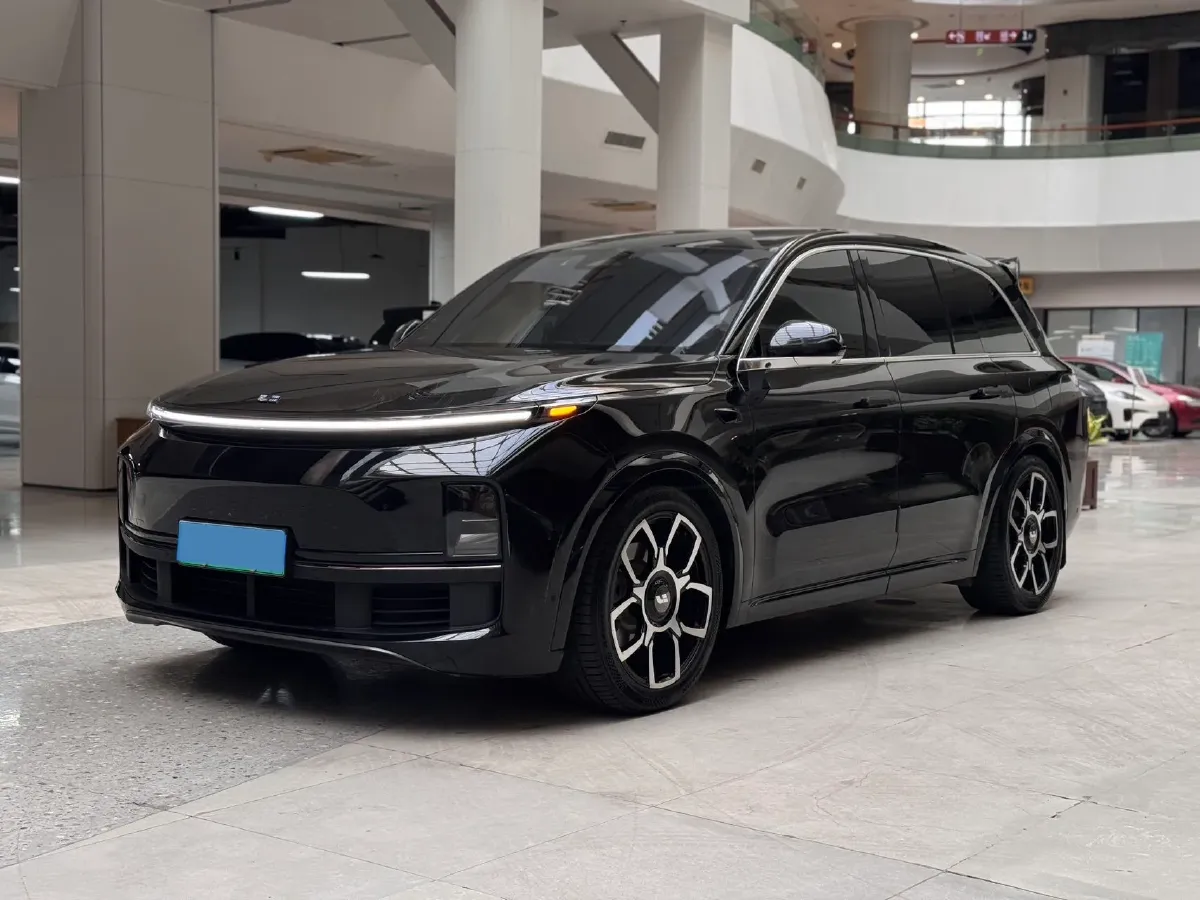 2023 Li L8 Range Extended 154HP REEV 40.9KWH,autocango,china used car exporter,china ev exporter,chinese used car exporter,chinese used ev exporter