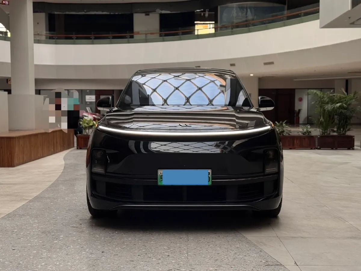 2023 Li L8 Range Extended 154HP REEV 40.9KWH,autocango,china used car exporter,china ev exporter,chinese used car exporter,chinese used ev exporter