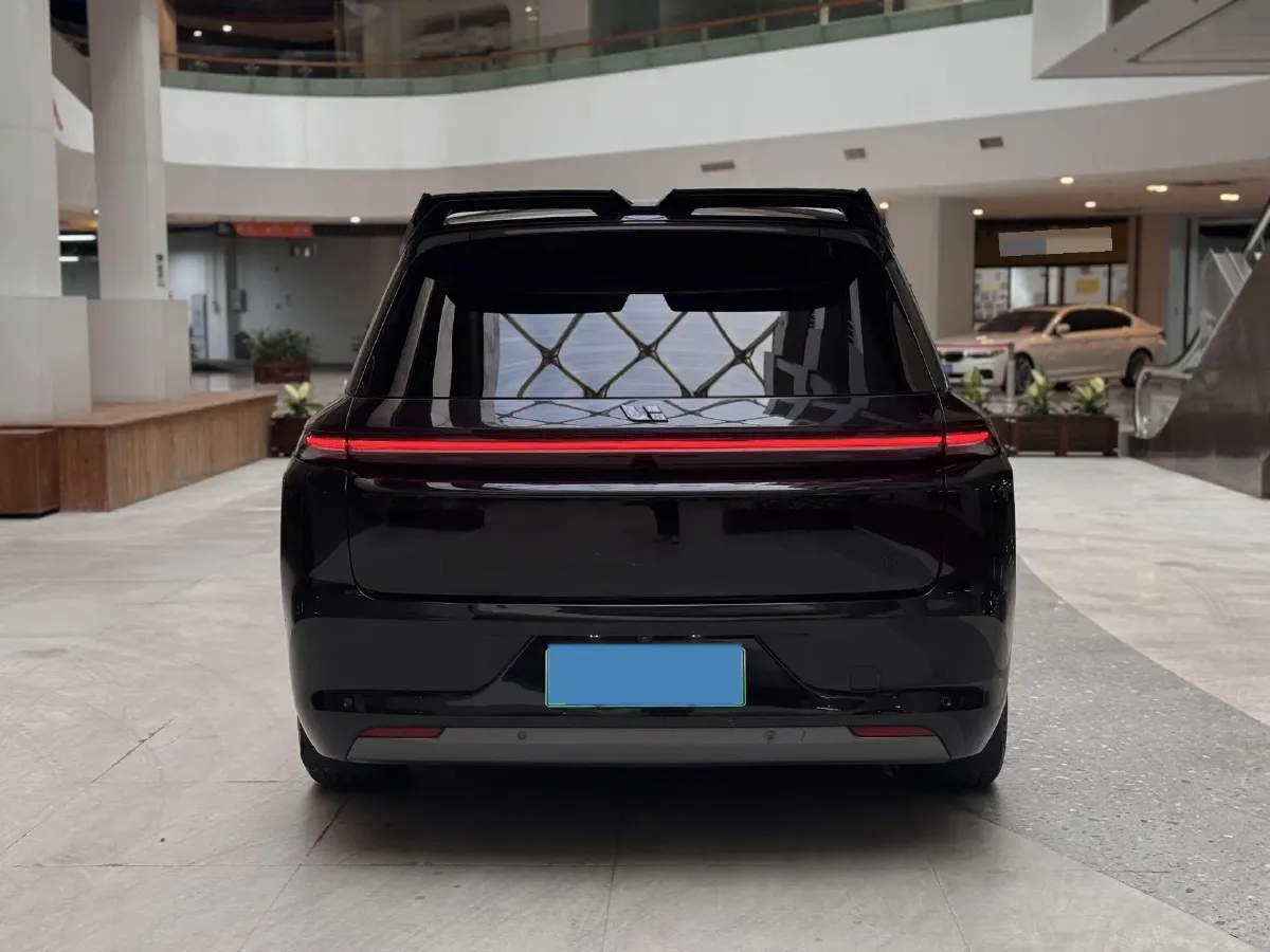 2023 Li L8 Range Extended 154HP REEV 40.9KWH,autocango,china used car exporter,china ev exporter,chinese used car exporter,chinese used ev exporter