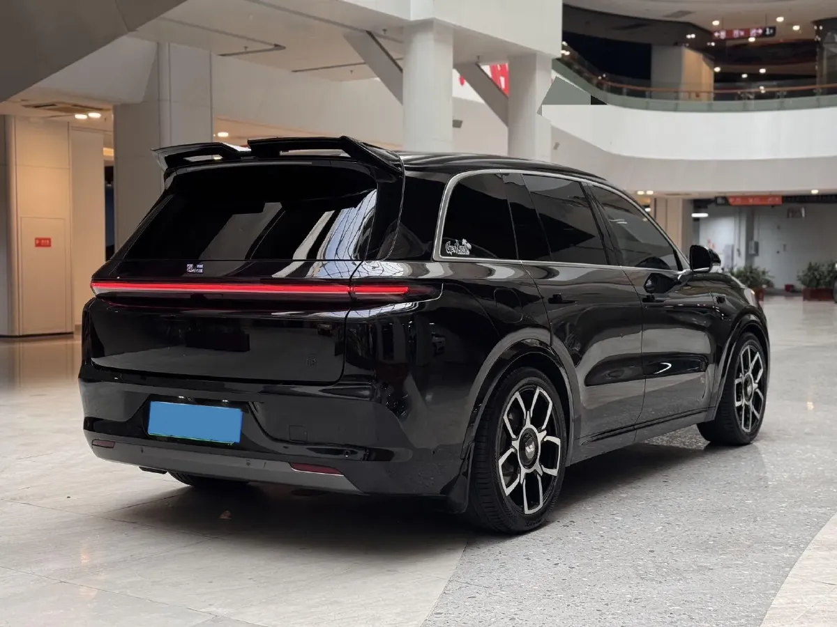 2023 Li L8 Range Extended 154HP REEV 40.9KWH,autocango,china used car exporter,china ev exporter,chinese used car exporter,chinese used ev exporter
