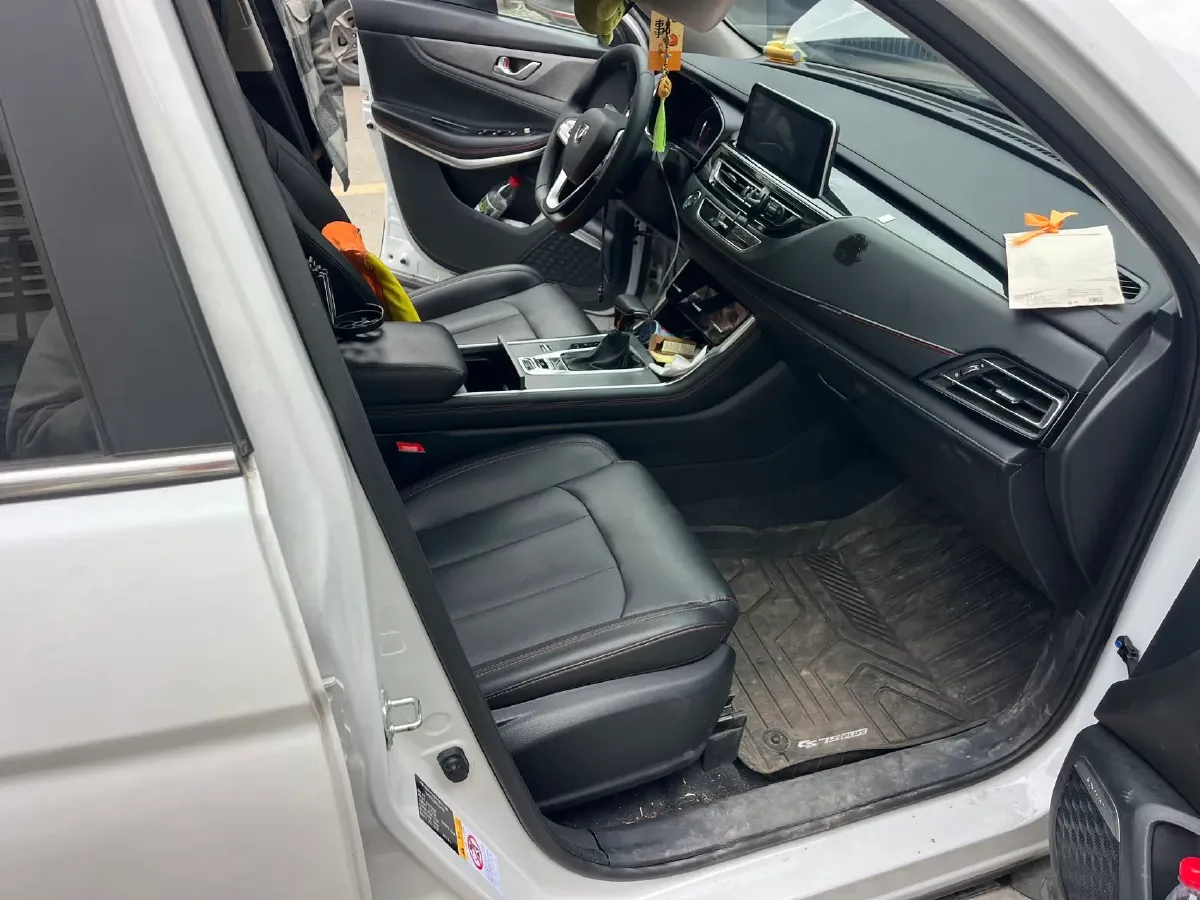 2022 ChangAn CS75 1.5T 180HP L4 7DCT,autocango,china used car exporter,china ev exporter,chinese used car exporter,chinese used ev exporter