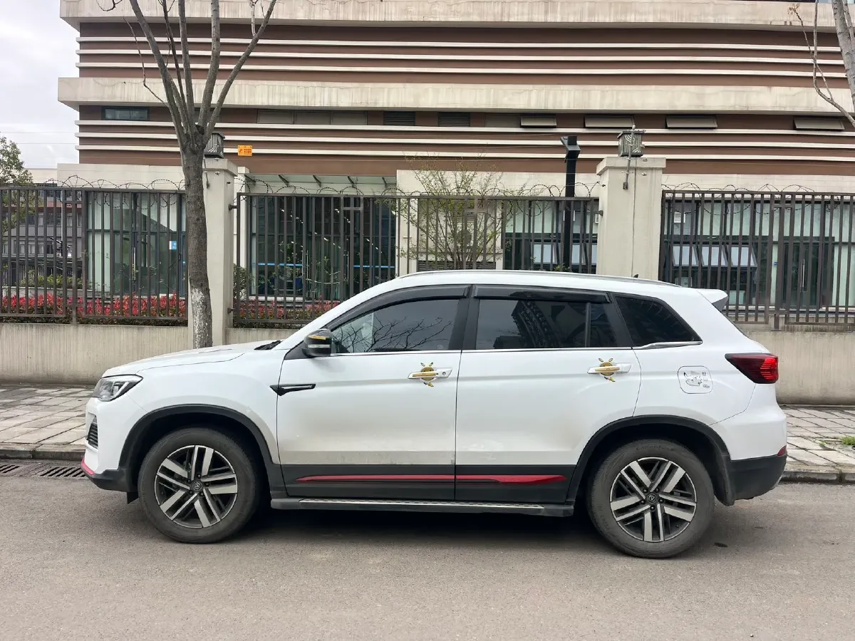 2022 ChangAn CS75 1.5T 180HP L4 7DCT,autocango,china used car exporter,china ev exporter,chinese used car exporter,chinese used ev exporter