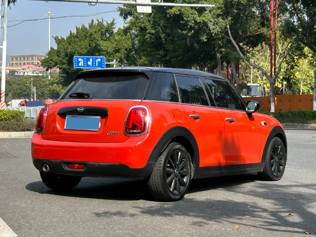 2018 MINI MINI 1.5T 136HP L3 6AT,autocango,china used car exporter,china ev exporter,chinese used car exporter,chinese used ev exporter