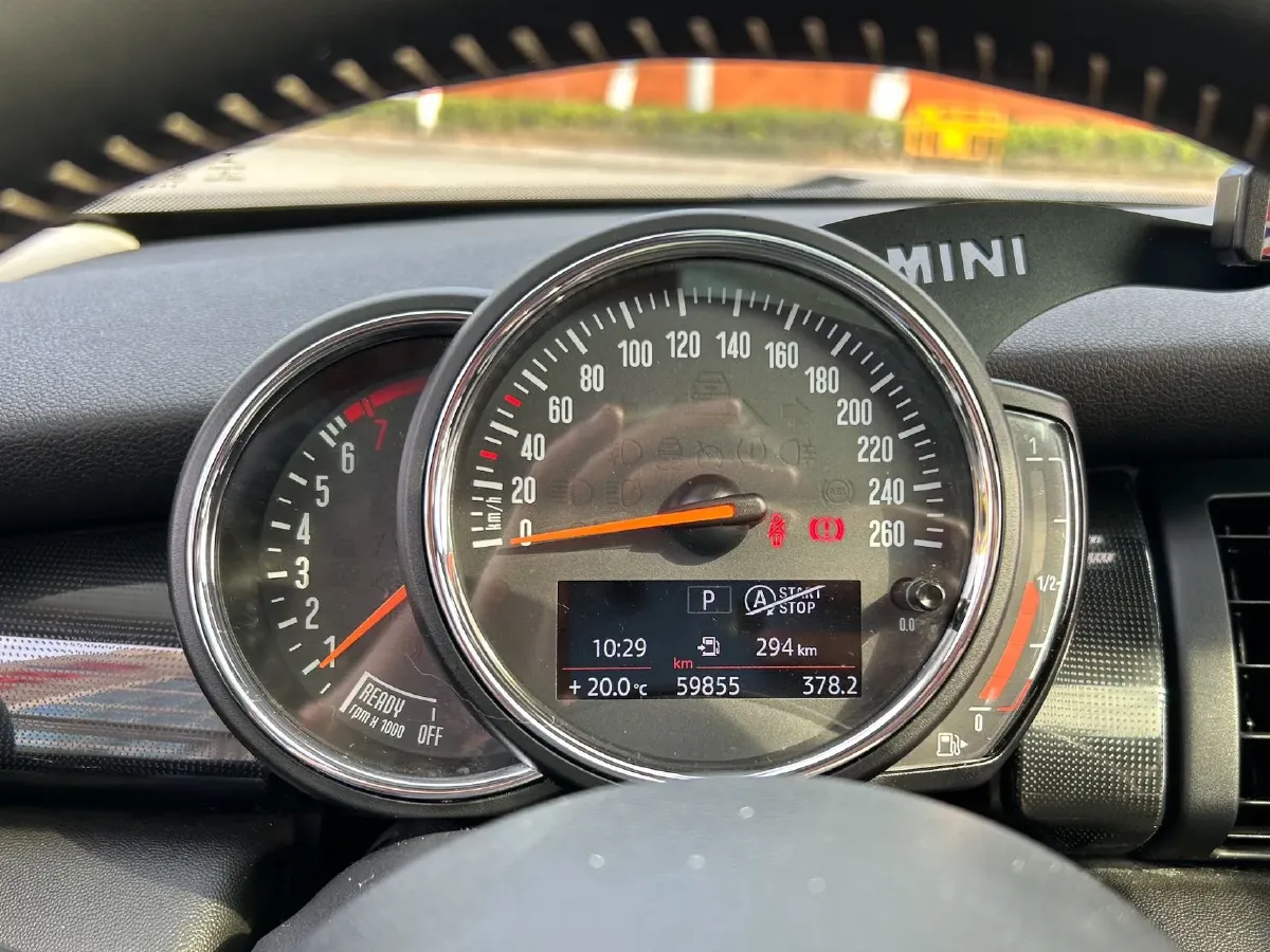 2018 MINI MINI 1.5T 136HP L3 6AT,autocango,china used car exporter,china ev exporter,chinese used car exporter,chinese used ev exporter