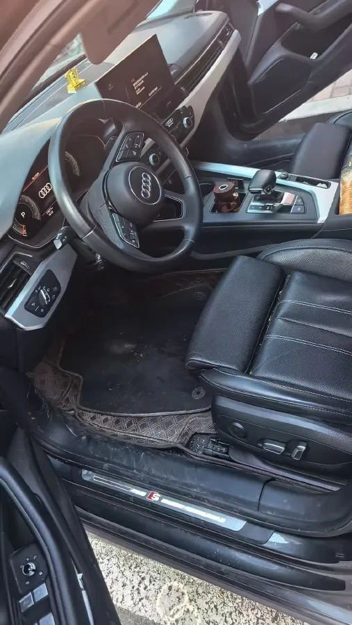 2024 Audi A4L 2.0T 190HP L4 7DCT,autocango,china used car exporter,china ev exporter,chinese used car exporter,chinese used ev exporter