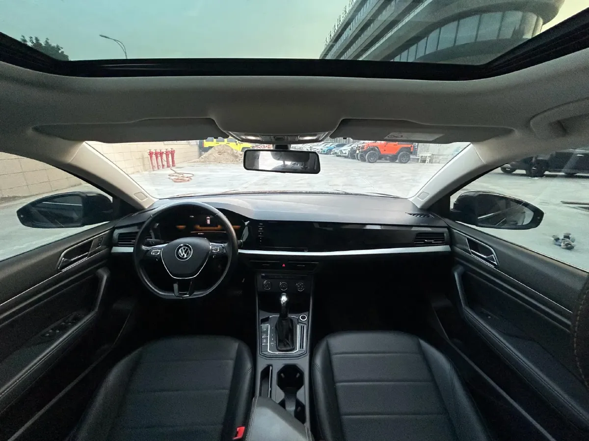 2021 Volkswagen Lavida 1.5L 113HP L4 6AT,autocango,china used car exporter,china ev exporter,chinese used car exporter,chinese used ev exporter