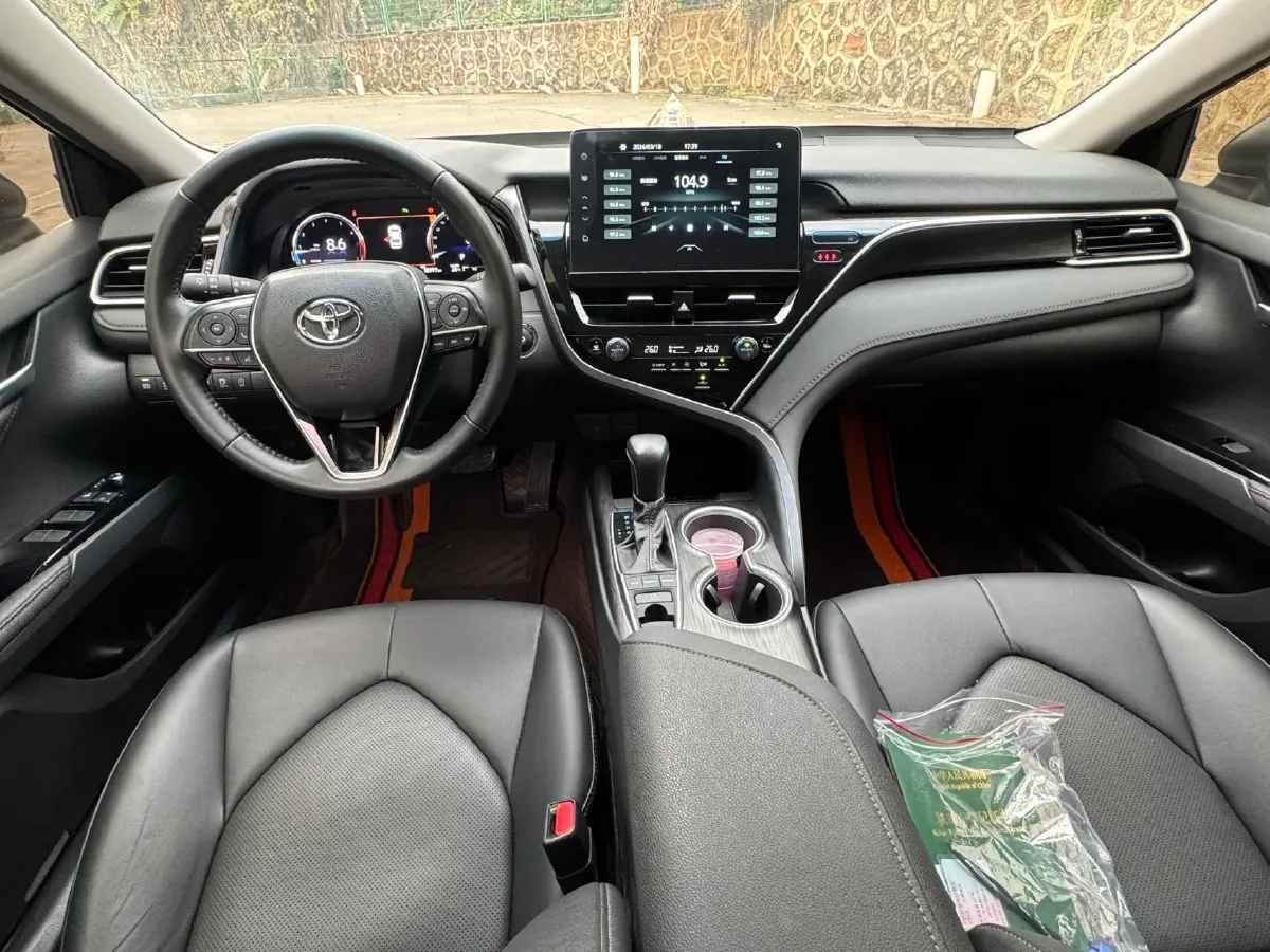 2023 Toyota Camry 2.5L 207HP L4 8AT,autocango,china used car exporter,china ev exporter,chinese used car exporter,chinese used ev exporter