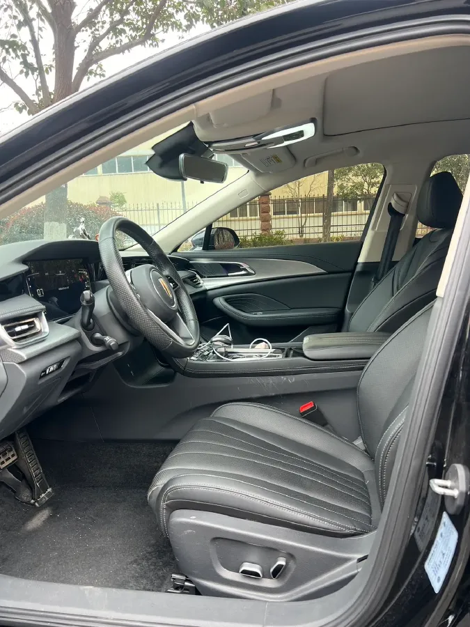 2023 HongQi H5 1.5T 169HP L4 7DCT,autocango,china used car exporter,china ev exporter,chinese used car exporter,chinese used ev exporter