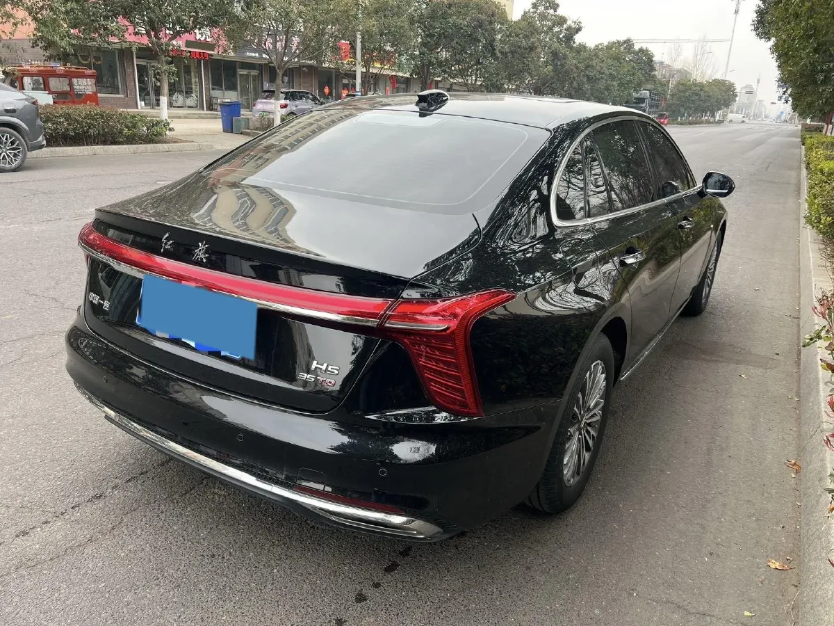 2023 HongQi H5 1.5T 169HP L4 7DCT,autocango,china used car exporter,china ev exporter,chinese used car exporter,chinese used ev exporter