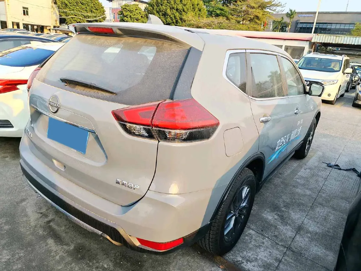 2025 Nissan X-Trail 2.0L 151HP L4 CVT,autocango,china used car exporter,china ev exporter,chinese used car exporter,chinese used ev exporter