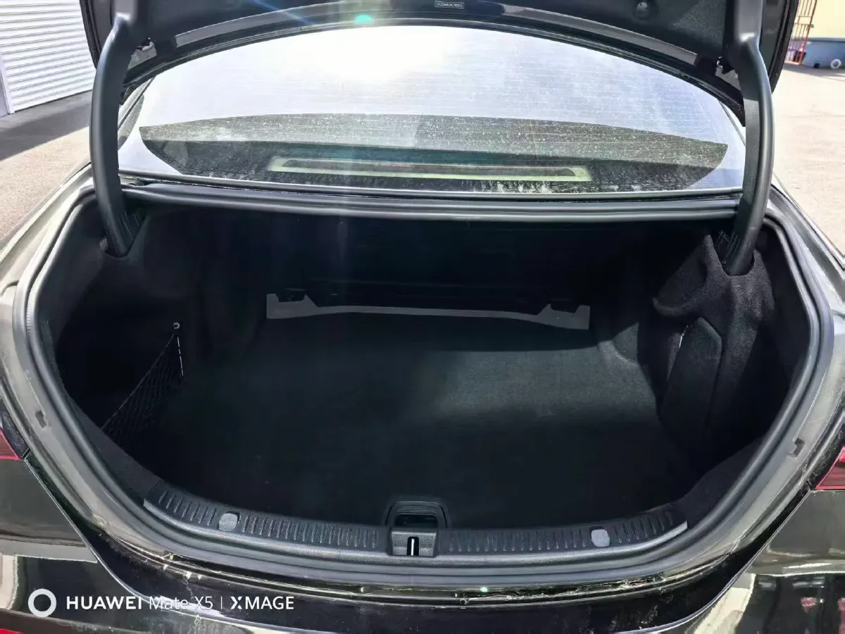 2022 Mercedes-Benz E Class 2.0T 197HP L4 9AT,autocango,china used car exporter,china ev exporter,chinese used car exporter,chinese used ev exporter