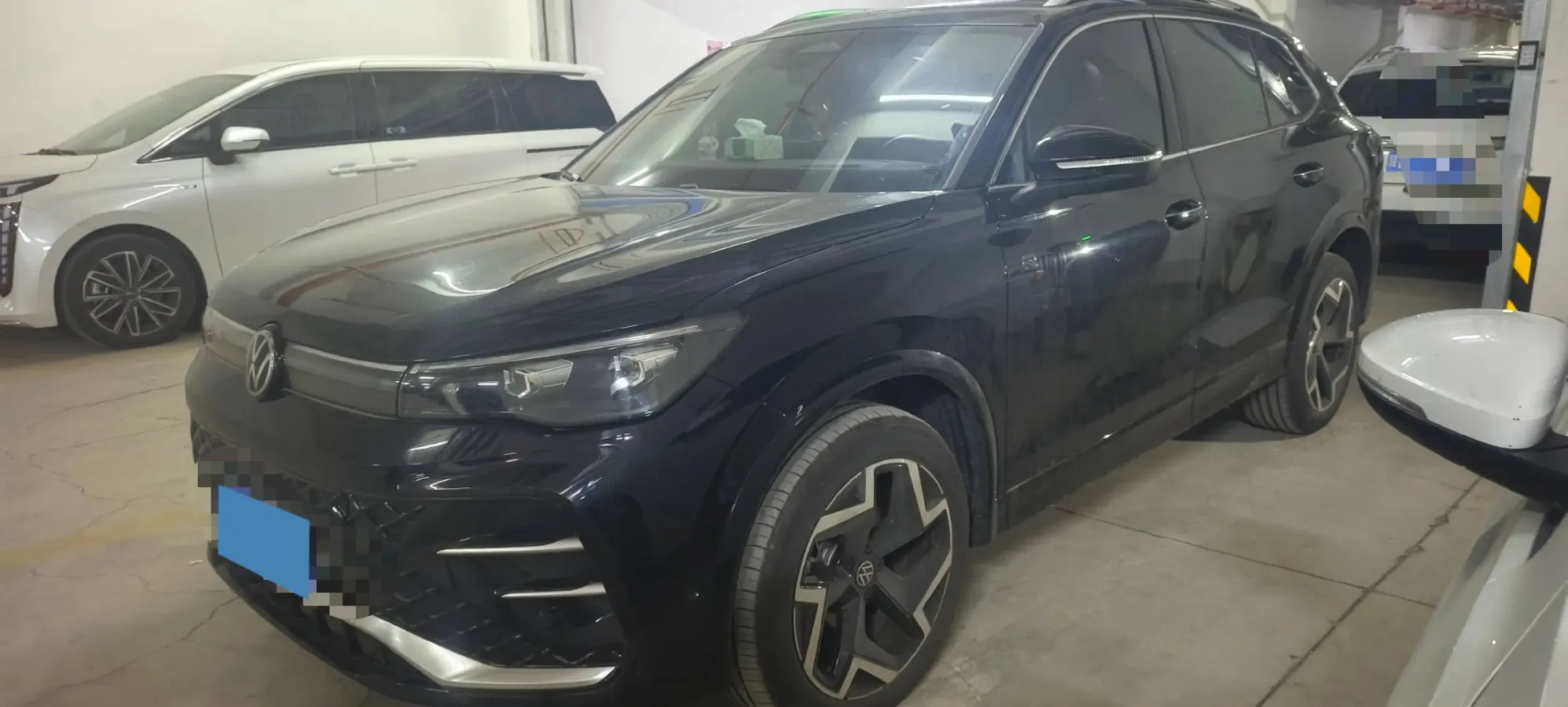 2026 Volkswagen Tiguan L 2.0T 220HP L4 7DCT,autocango,china used car exporter,china ev exporter,chinese used car exporter,chinese used ev exporter