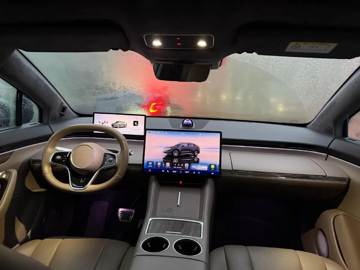 2025 Luxeed R7 REEV 156HP REEV 37KWH,autocango,china used car exporter,china ev exporter,chinese used car exporter,chinese used ev exporter