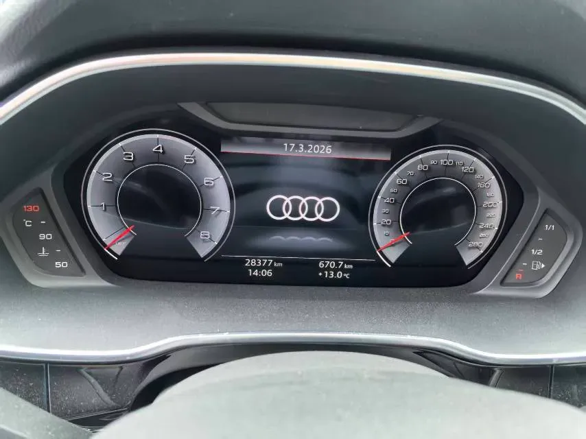 2023 Audi Q3 2.0T 186HP L4 7DCT,autocango,china used car exporter,china ev exporter,chinese used car exporter,chinese used ev exporter