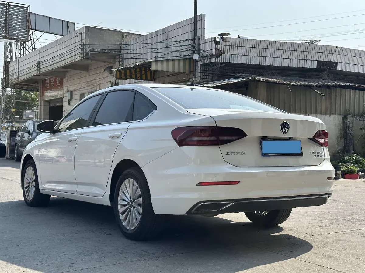 2021 Volkswagen Lavida 1.4T 150HP L4 7DCT,autocango,china used car exporter,china ev exporter,chinese used car exporter,chinese used ev exporter