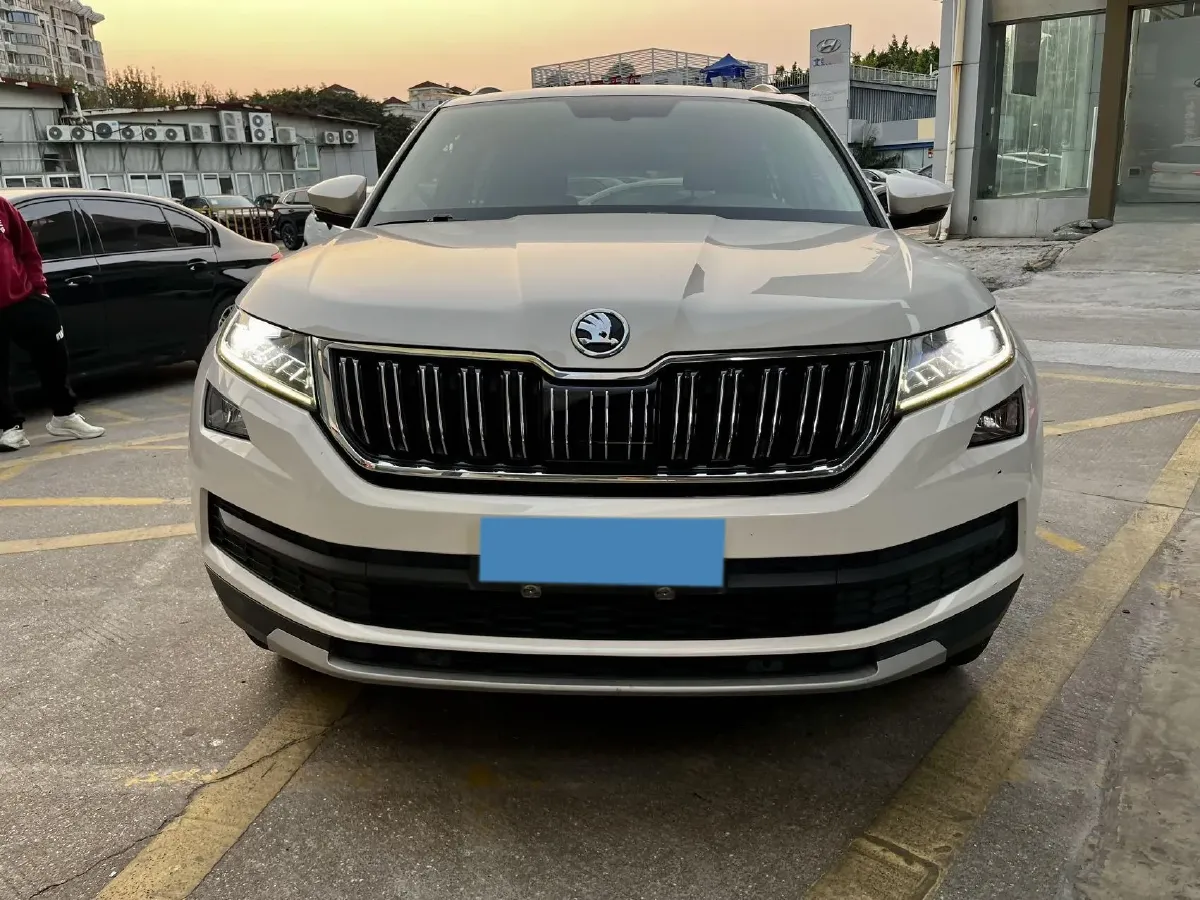 2019 Skoda Kodiak GT 2.0T 220HP L4 7DCT,autocango,china used car exporter,china ev exporter,chinese used car exporter,chinese used ev exporter
