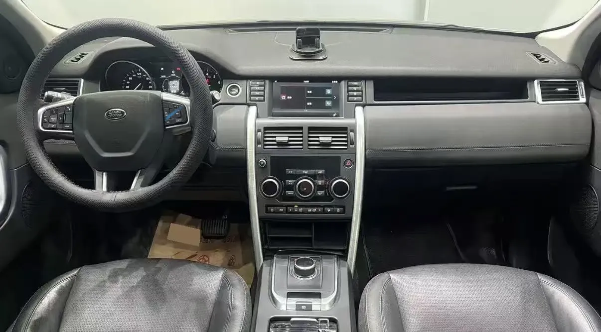 2019 Land Rover Discovery Sport 2.0T 241HP L4 9AT,autocango,china used car exporter,china ev exporter,chinese used car exporter,chinese used ev exporter