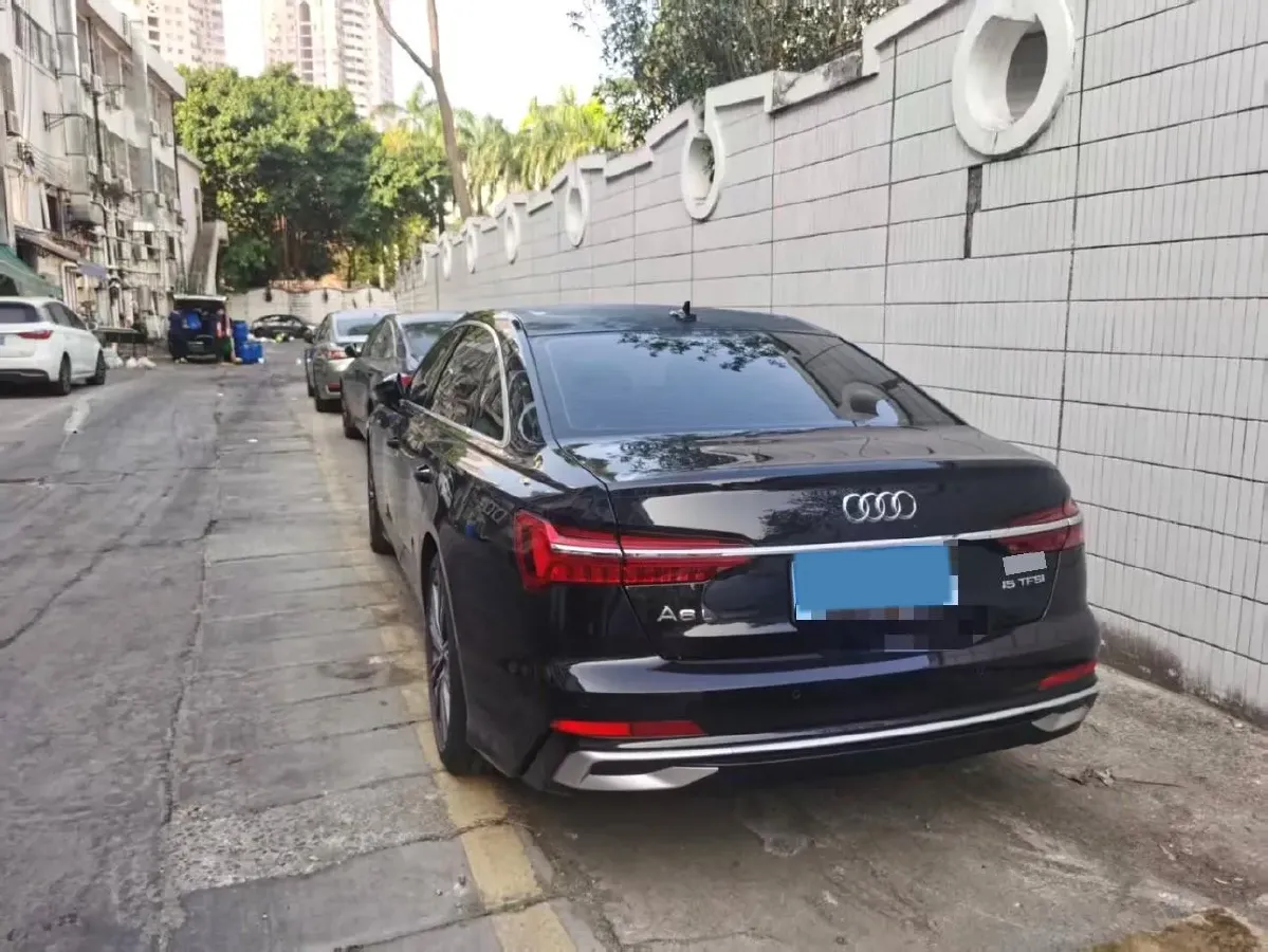 2023 Audi A6L 2.0T 245HP L4 7DCT,autocango,china used car exporter,china ev exporter,chinese used car exporter,chinese used ev exporter